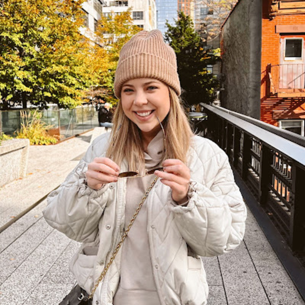 Meet your Posher, Alyx